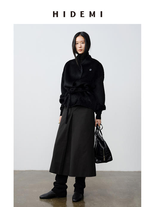 HIDEMI 双面alpaca长毛苏力羊驼毛一粒扣不对称门襟可拆卸腰带式大衣 白色/黑色 商品图9