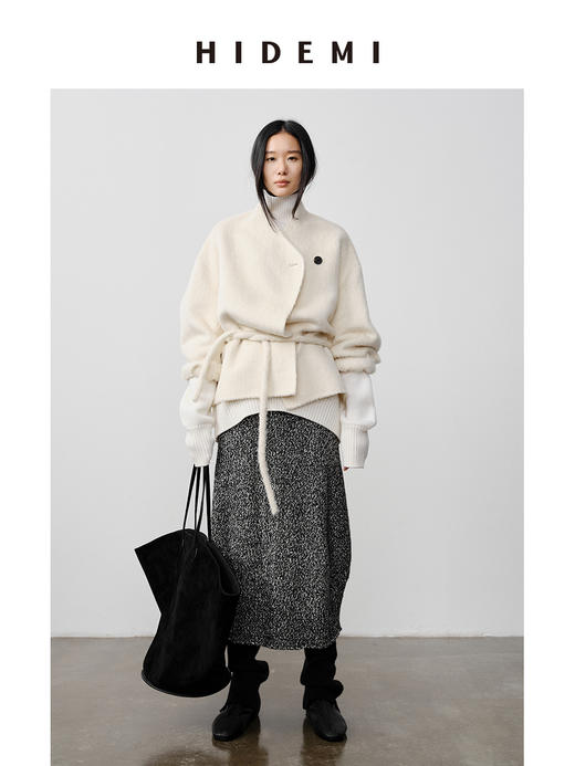 HIDEMI 双面alpaca长毛苏力羊驼毛一粒扣不对称门襟可拆卸腰带式大衣 白色/黑色 商品图0