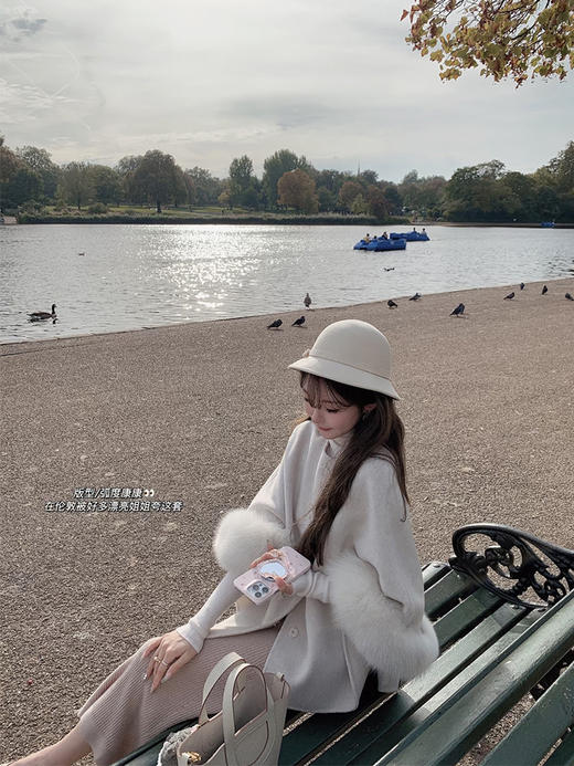 金蘑菇菇 伦敦甜心/娇贵少女氛围 狐狸毛毛领外套 商品图5