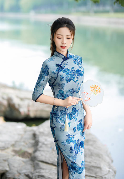 日常复古，秋冬长款双层雪尼尔七分袖旗袍改良植绒旗袍ZA-5181 商品图1