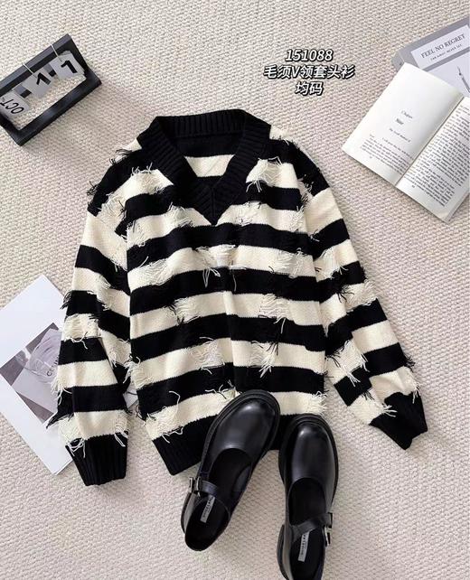 151088#毛须V领套头衫 商品图1