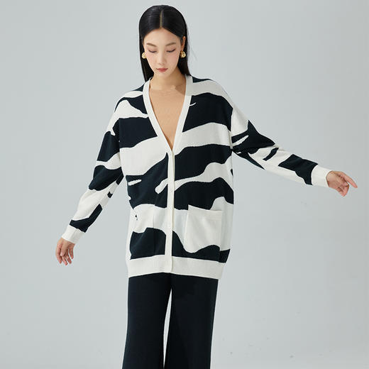 东黎 • 山羊绒女士秋冬ADF嵌花V领撞色开衫 3344 商品图5