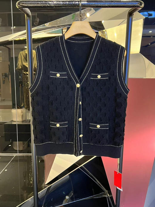 女士剪花小香风羊毛背心 商品图2