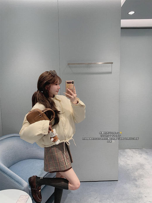 金蘑菇菇 小鹅包陪你过冬天 / 奶萌嘟嘟弧度 洋气小短款羽绒服 商品图4