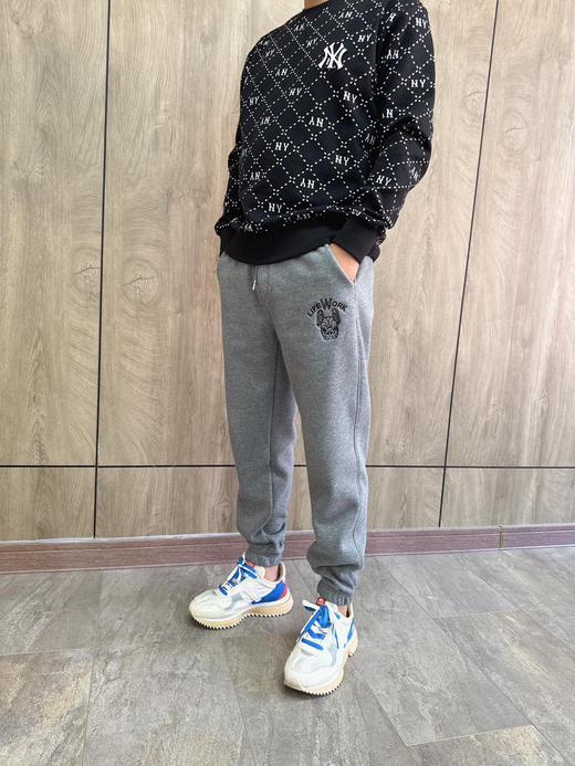 【孤品 捡漏】法斗原单无吊牌 加绒卫裤 商品图1