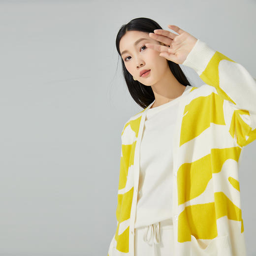 东黎 • 山羊绒女士秋冬ADF嵌花V领撞色开衫 3344 商品图3