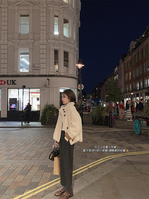 M码 金蘑菇菇 太妃玛奇朵/ 两面穿百搭宽松羊羔毛短外套 商品图3