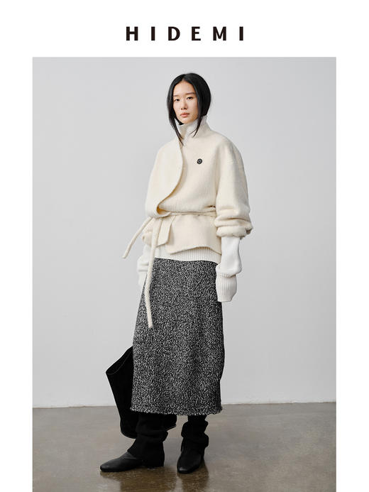 HIDEMI 双面alpaca长毛苏力羊驼毛一粒扣不对称门襟可拆卸腰带式大衣 白色/黑色 商品图1