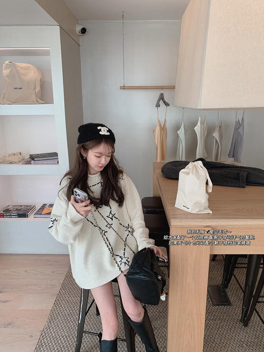 金蘑菇菇 爱物 是星星耶/早秋休闲宽松盖pp圆领星空刺绣毛衣 商品图0