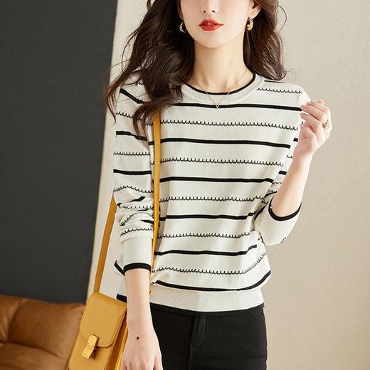 条纹针织衫女长袖春秋季2023新款洋气毛衣春秋打底衫宽松女人味上衣 商品图2