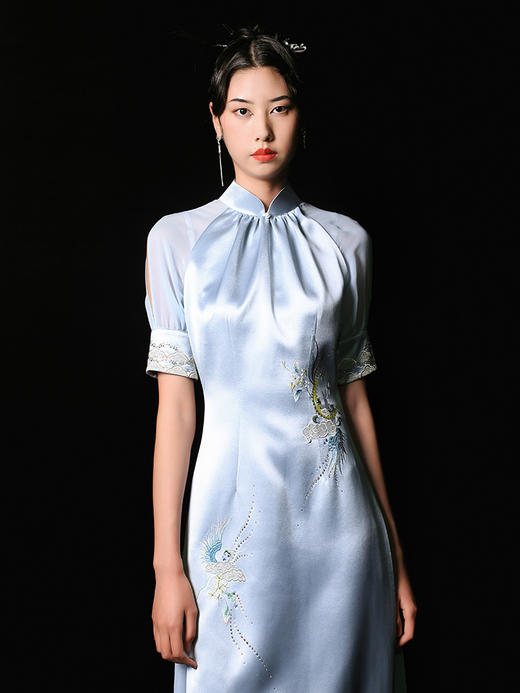 荷言HEYEN含疏手推绣拼接手工旗袍高级定制时装周大秀 商品图3