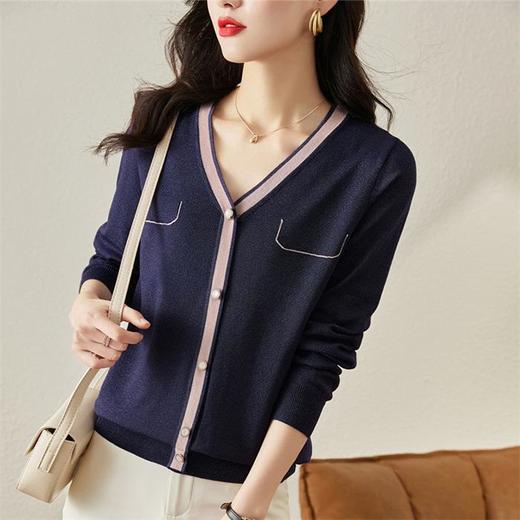 针织衫女长袖春秋季新款潮女装洋气毛衣韩版春秋款宽松v领上衣 商品图1