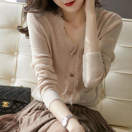 针织衫女长袖毛衣春秋季新款黑色流苏小外套春秋款女装v领上衣 商品图2