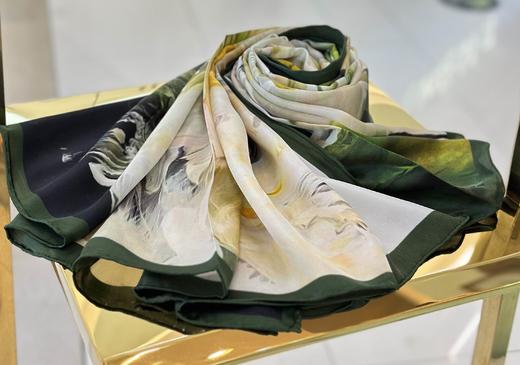 优品堂【清秀高雅】桑蚕丝110方巾 商品图2