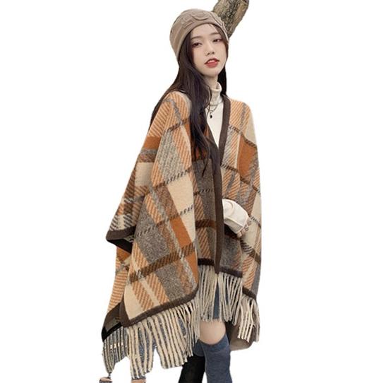ZW0191 2023春秋新款女士针织衫披肩外套女装格纹设计感流苏针织斗篷 商品图4