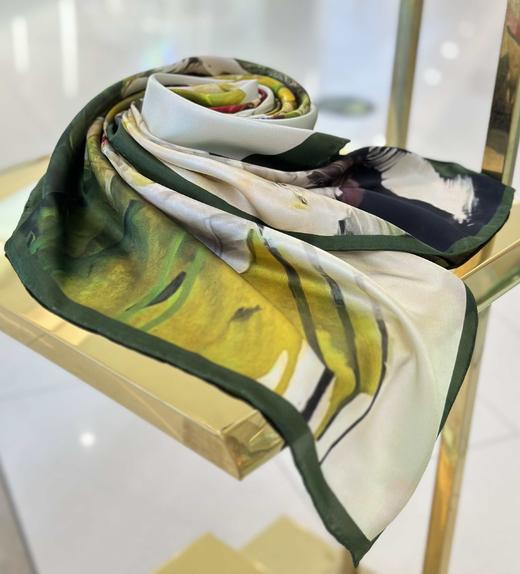 优品堂【清秀高雅】桑蚕丝110方巾 商品图3