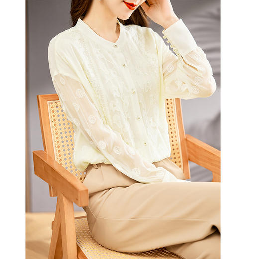TC22399935 真丝衬衫女长袖重工刺绣上衣2023年春新款气质立领宽松桑蚕丝衬衣 商品图1