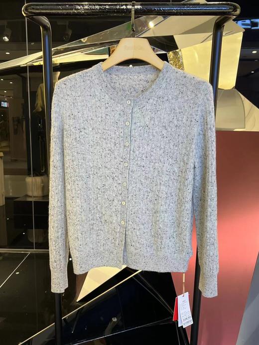 女士羊绒绞花圆领开衫 商品图2