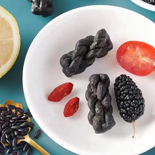 【口感酥脆 以黑养黑！五黑小麻花】膨化麻花，层层香脆，嘎嘣脆口。小麦清香好吃不腻休闲零食膨化食品糕点整箱好吃 商品图3