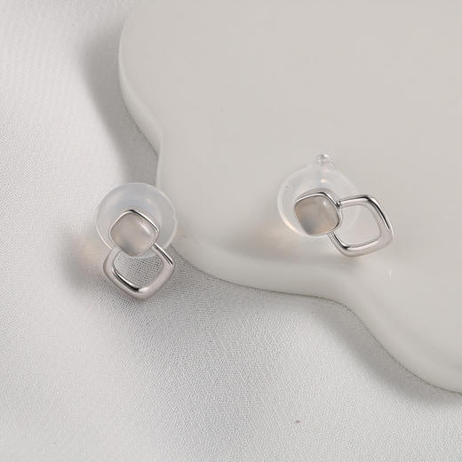 【宏艺珠宝】白月秋南·银s925耳饰 商品图2