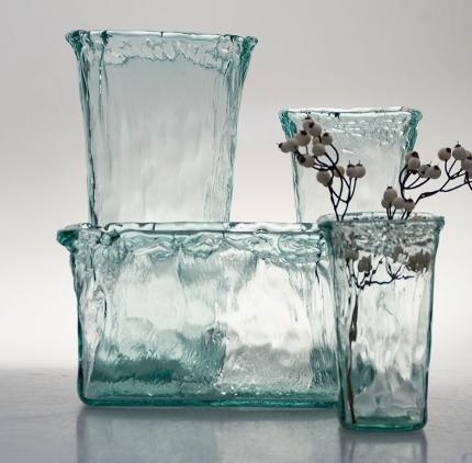 西班牙进口VSM潘多拉玻璃花瓶 褶皱纹 浅蓝 h40cm 商品图1