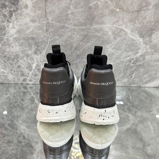 秋冬特惠💰600 纯原版本 # Alexander McQueen/亚历山大麦昆 2023ss 弯底系列 商品图3