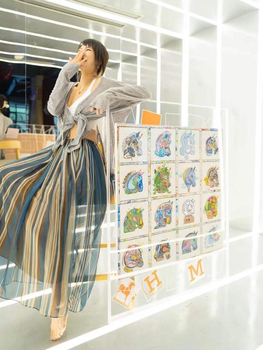 Kenny Z《十六头马〈爱马仕丝巾 商品图2