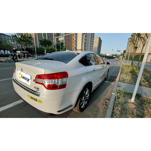 雪铁龙 C5 2.3L 自动尊驭型【长租-北京】 商品图3