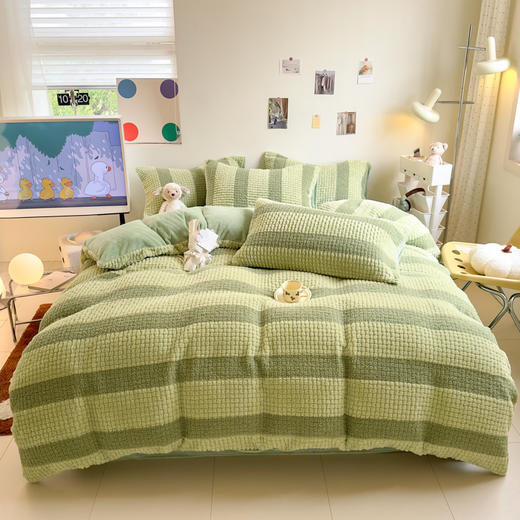 新款月亮绒提花四件套 商品图3