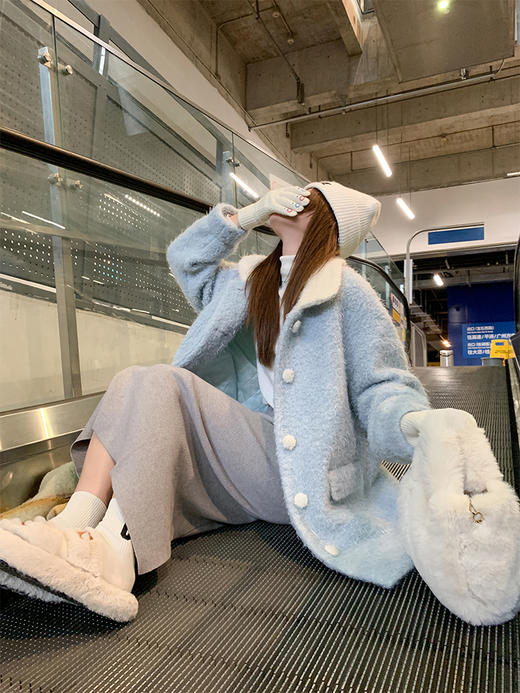 <曾小咸推荐> 今日微信秒杀价【温柔碎片】浅蓝色厚外套  日常359.99 秒杀169.99 立减190！ 商品图5