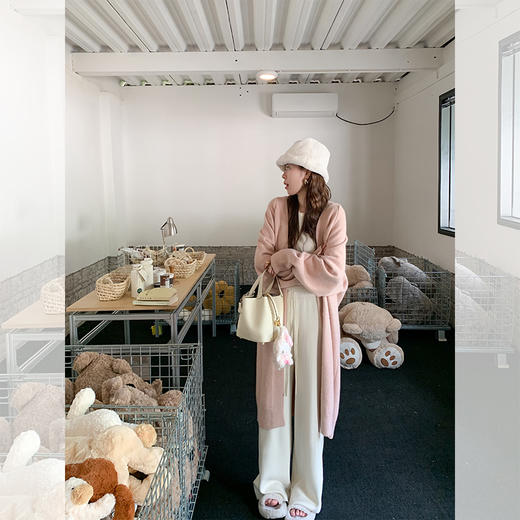 <曾小咸推荐>【温柔滤镜】粉色毛织开衫+上衣+裤子 商品图1