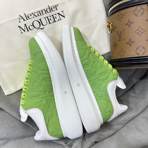 秋冬特惠💰600 纯原版本 # Alexander McQueen/亚历山大麦昆 2023ss 弯底系列 商品图6