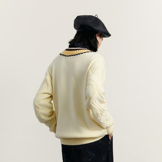 谜底V领套头毛衣女2023冬季新款老钱风宽松刺绣针织衫女234MZ1859 商品图2