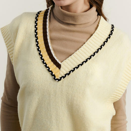 谜底V领针织马甲女2023冬季新款复古文艺宽松套头针织衫234MZ1896 商品图3