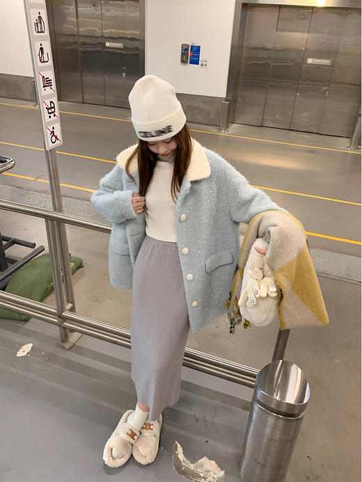 <曾小咸推荐> 今日微信秒杀价【温柔碎片】浅蓝色厚外套  日常359.99 秒杀169.99 立减190！ 商品图3