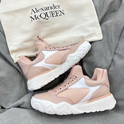 秋冬特惠💰600 纯原版本 # Alexander McQueen/亚历山大麦昆 2023ss 弯底系列 商品图6