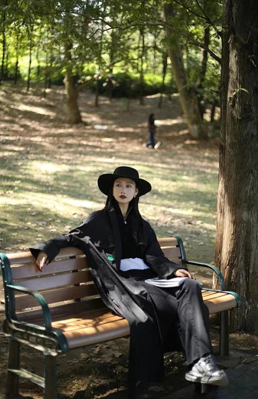 三楼领姿毛衫 商品图1