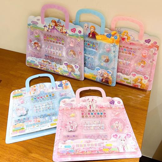 【卡通儿童美甲贴套装！安全可靠】儿童指甲贴高清可爱美甲贴，片装扮贴精美儿童指甲贴套装，时尚又实用的装扮贴，打造精致美甲，款式多多 可爱萌趣 不伤指甲 商品图0