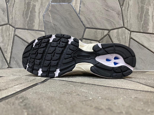 秋冬特惠💰300 新百伦New Balance NB MR530系列 复古老爹风网布跑步休闲运动鞋 小众老爹鞋 商品图3