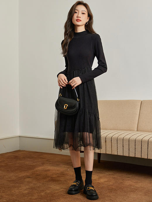 【年终特卖】熙世界半高领针织拼接网纱连衣裙女2025秋冬新款赫本风打底小黑裙 商品图4