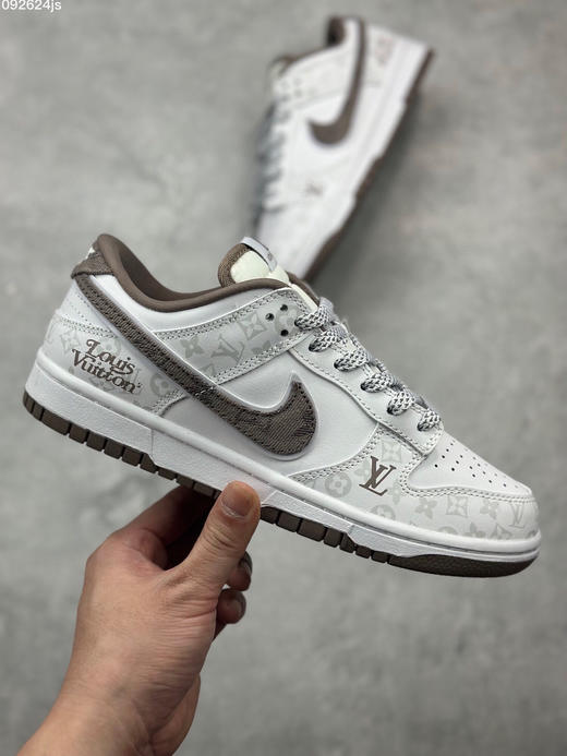 秋冬特惠💰430 官方定制款限量发售！公司级 Nike SB Dunk Low “ LV联名-深灰暗夜精灵 ” 高端定制 低帮休闲板鞋 商品图3
