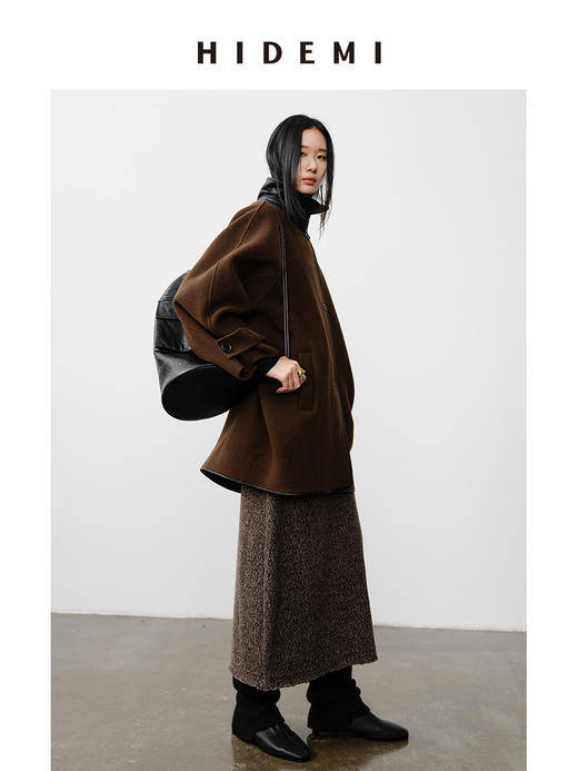 HIDEMI 澳洲美利奴羊毛花呢皮边镶嵌工艺翻领式口袋中长款大衣 商品图4