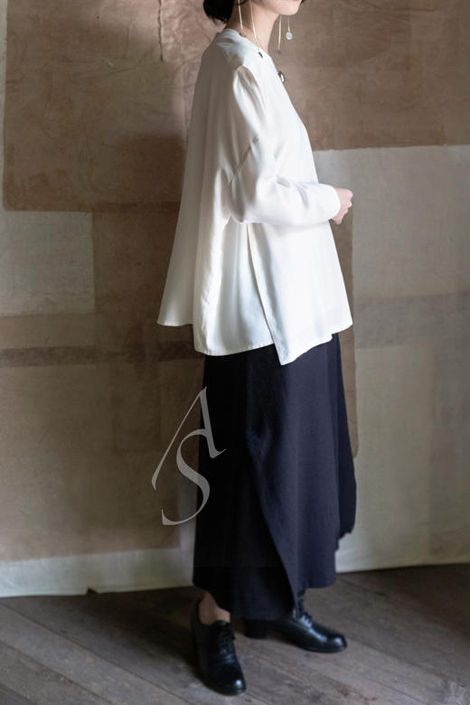 Toogood 本白PARCHMENTER真丝开片上衣 商品图1