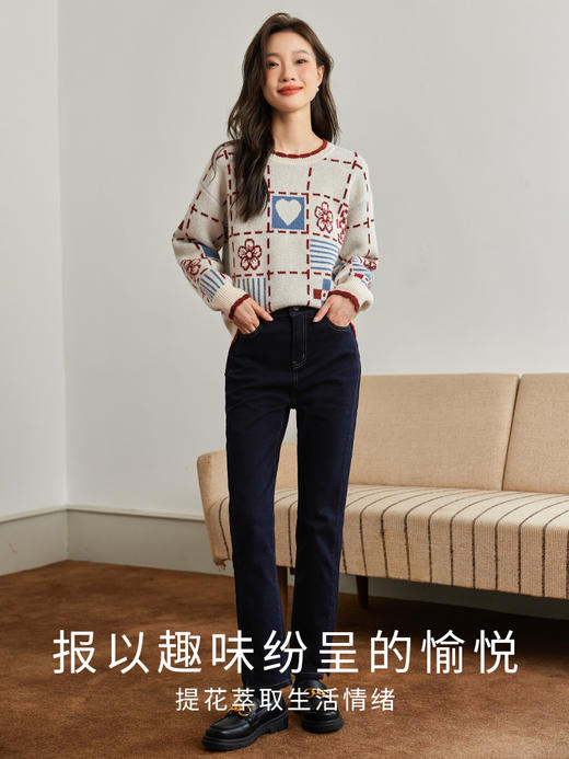 【年货节】熙世界艺术感提花奶系穿搭软糯毛衣秋冬宽松慵懒圆领打底针织衫 商品图2