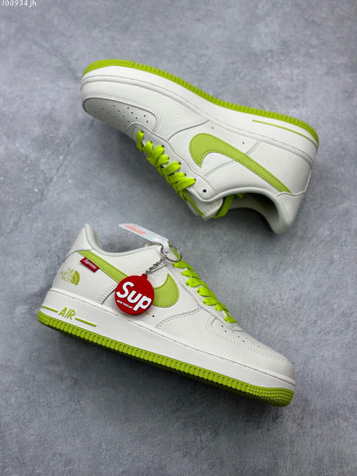 秋冬特惠💰470 海外限量发售 公司级 supreme × 北面 The North face × NIke Air Force 1 Low 米青色 空军一号低帮休闲板鞋 商品图4