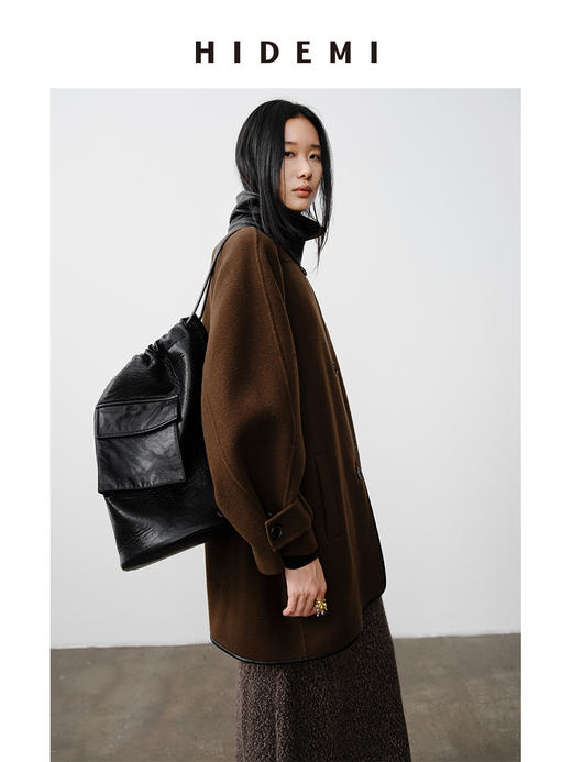 HIDEMI 澳洲美利奴羊毛花呢皮边镶嵌工艺翻领式口袋中长款大衣 商品图5