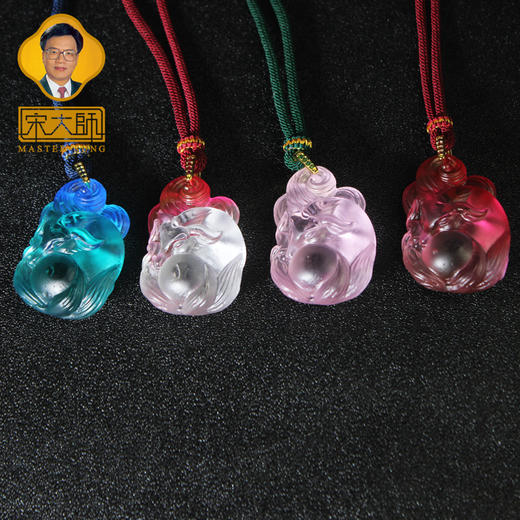 宋韶光大师 九尾狐卡通版 九尾睡狐 情侣琉璃吊坠 商品图4