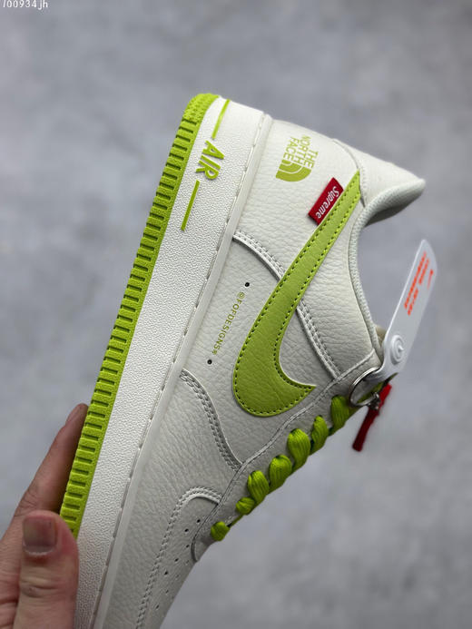 秋冬特惠💰470 海外限量发售 公司级 supreme × 北面 The North face × NIke Air Force 1 Low 米青色 空军一号低帮休闲板鞋 商品图5