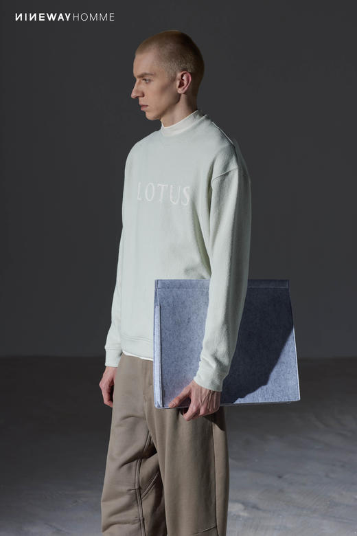 337318字母装饰长袖卫衣 商品图7