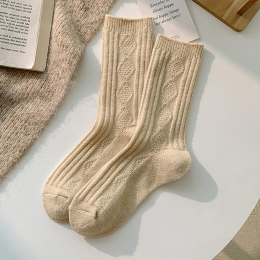 【29.9/抢三双！时尚百搭】菱格羊毛袜秋冬咖色系百搭纯色女袜，中筒袜子女保暖舒适冬季堆堆袜，温暖呵护 时尚和温暖的完美结合 商品图6